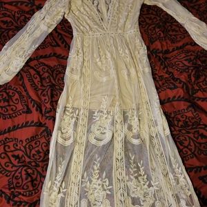 Lace maxi dress(shorts)